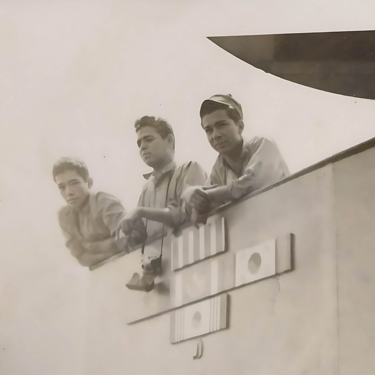 museo_veteranos_amigos_mirando_julio_nelson_vieco_patino